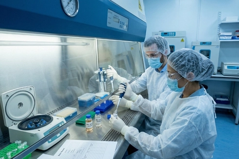 Lab processing MSC-derived exosomes under sterile clinical conditions